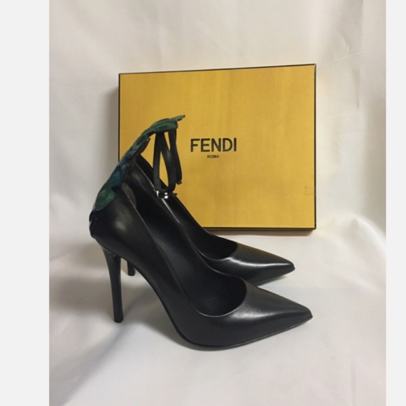 Fendi Ava Ankle Strap Pump Heels Black Leather & Crocodile AUTHENTIC New w/ Box - Picture 3 of 4